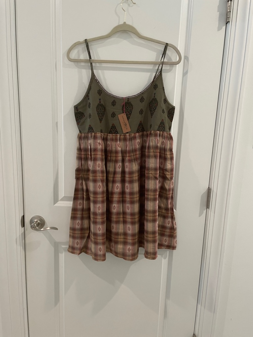 NATURAL LIFE Olive Paisley & Plaid Sleeveless Dress
